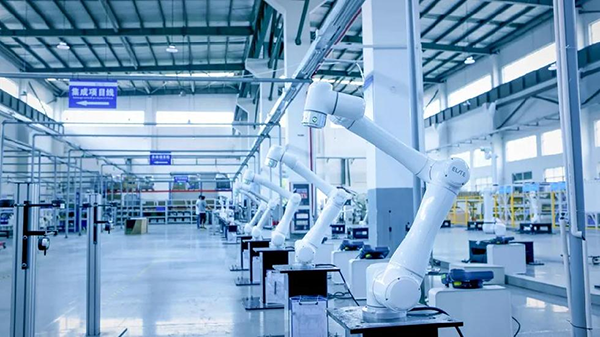 艾利特協作手臂，滿足汽車行業復雜工藝需求